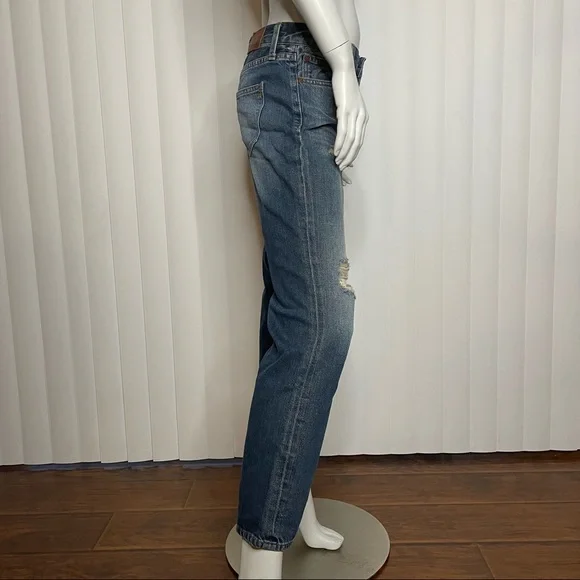 Madewell Boyjean Torn Jeans - Picture 3 of 11